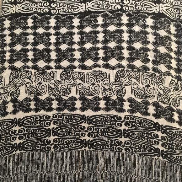 Tribal Pattern Maxi Skirt - Picture 7 of 9